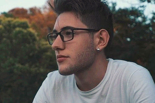 眼白多的男人性格，男人多眼白有什么命运特征