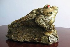 金蟾摆放客厅的最佳位置