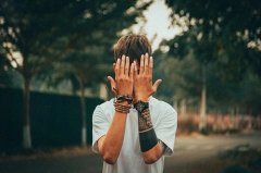 怎样挽回狮子座男人的心，如何获得狮子男的好感